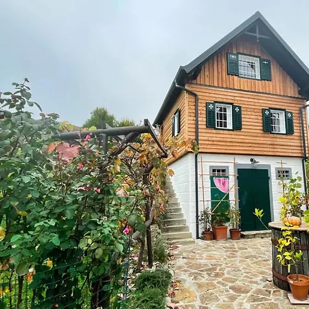 Charming Cellar House In The Heart Of Wine Country * Frutten